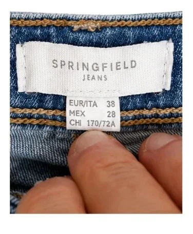 Short em denim Springfield com efeito desgastado – Tamanho 38 – photo 2